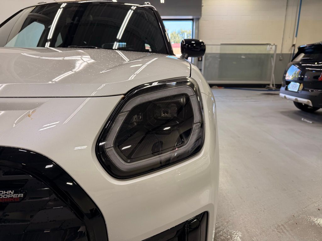 Thumbnail: 2026 MINI Cooper Countryman - 9