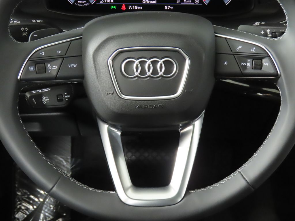 Thumbnail: 2026 Audi Q7 - 14