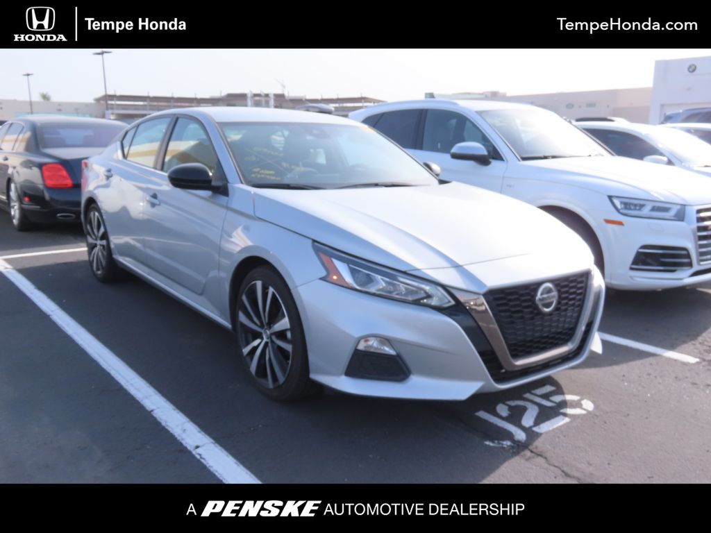 Thumbnail: 2022 Nissan Altima - 1