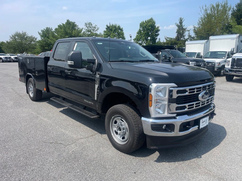 2026 Ford F-350 Super Duty Chassis Cab XL - Photo 3