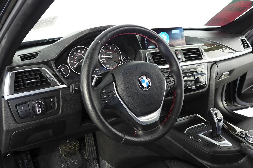 Thumbnail: 2016 BMW 3 Series - 31