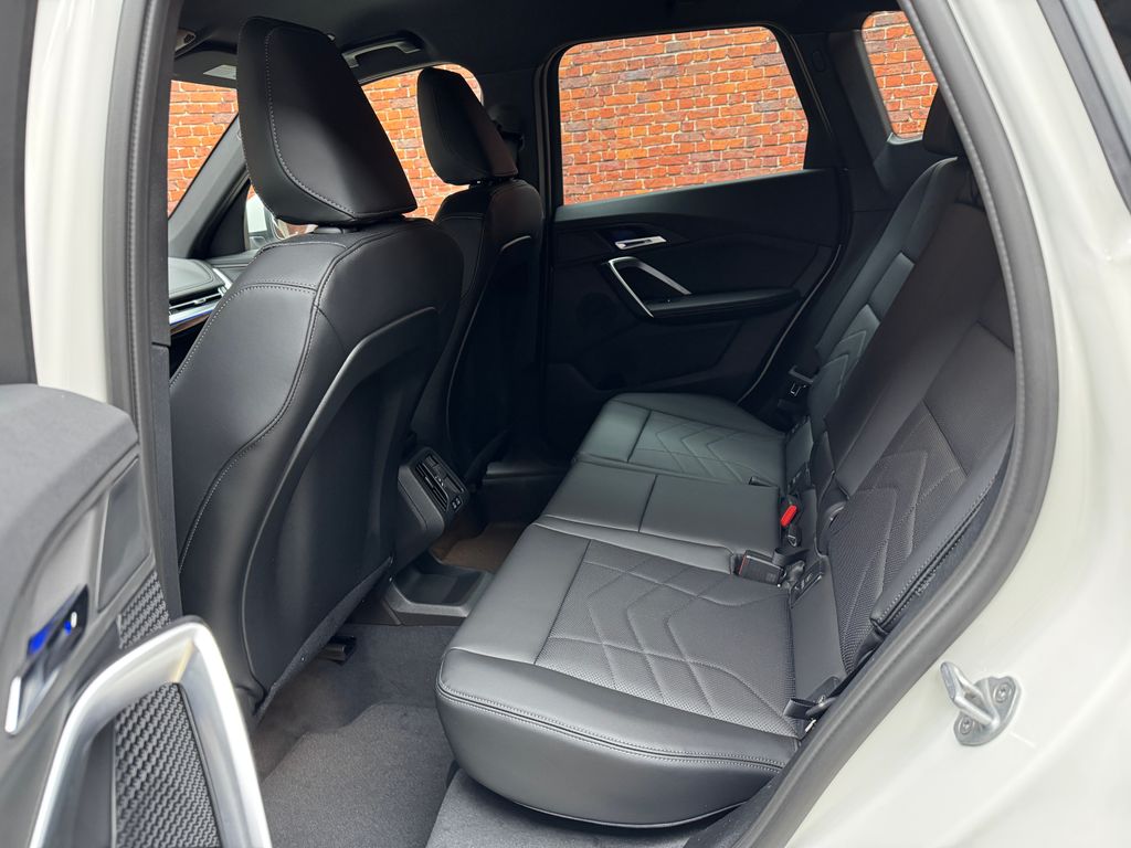 New 2026 White BMW xDrive28i image 23