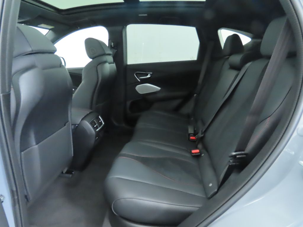 2025 Acura RDX Base 24