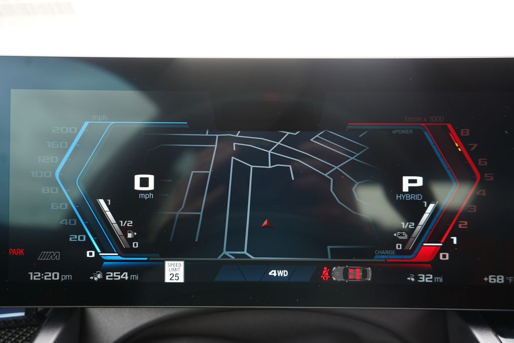 2025 BMW M5 Base 18