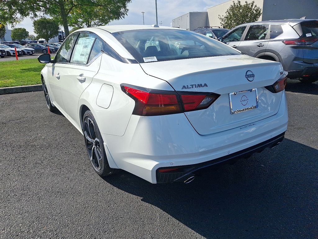 Thumbnail: 2025 Nissan Altima - 3