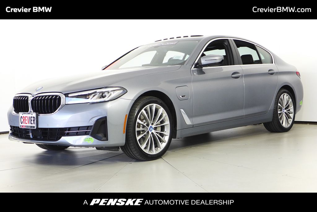 Thumbnail: 2023 BMW 5 Series - 1