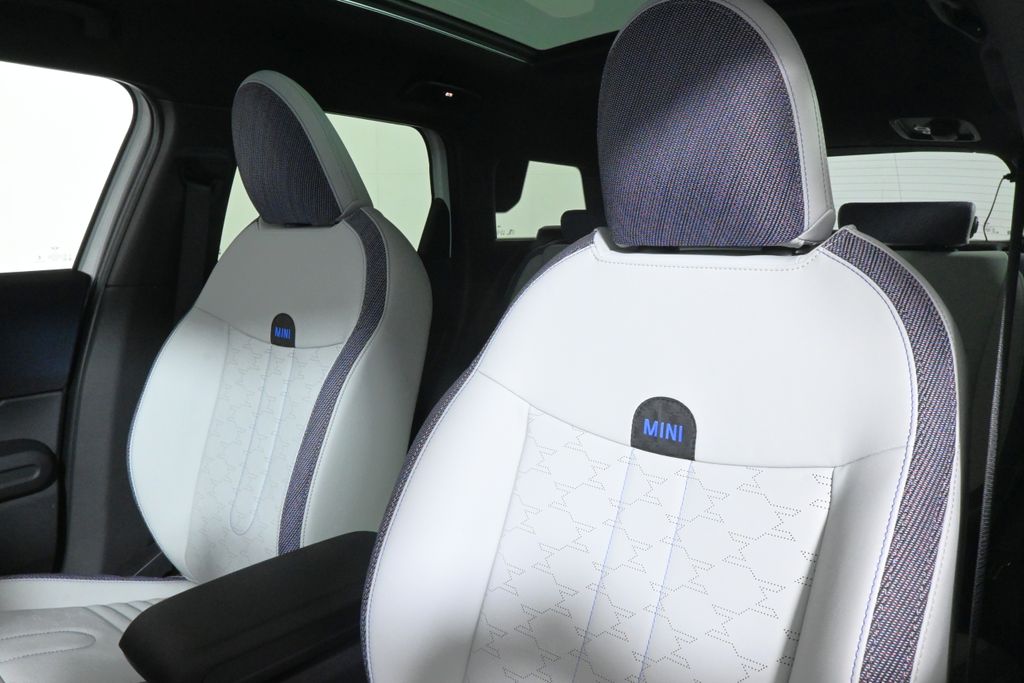 Thumbnail: 2026 MINI Cooper Countryman - 16