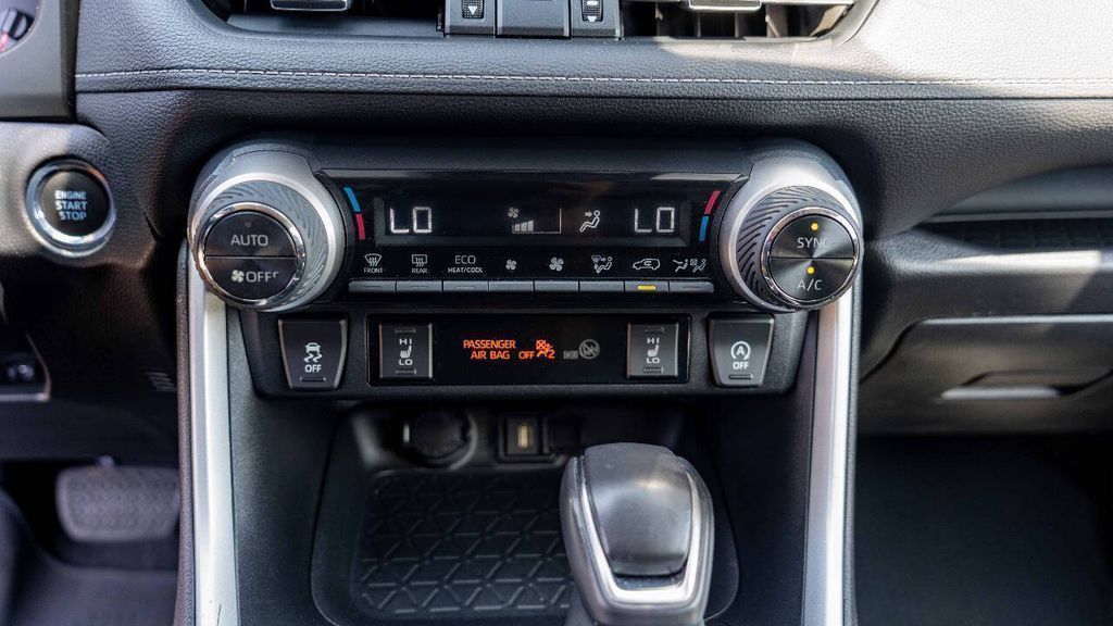 Used 2020 Toyota RAV4 XLE Premium 4D Sport Utility