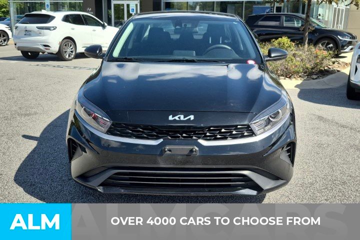 2024 Kia Forte LX photo 2