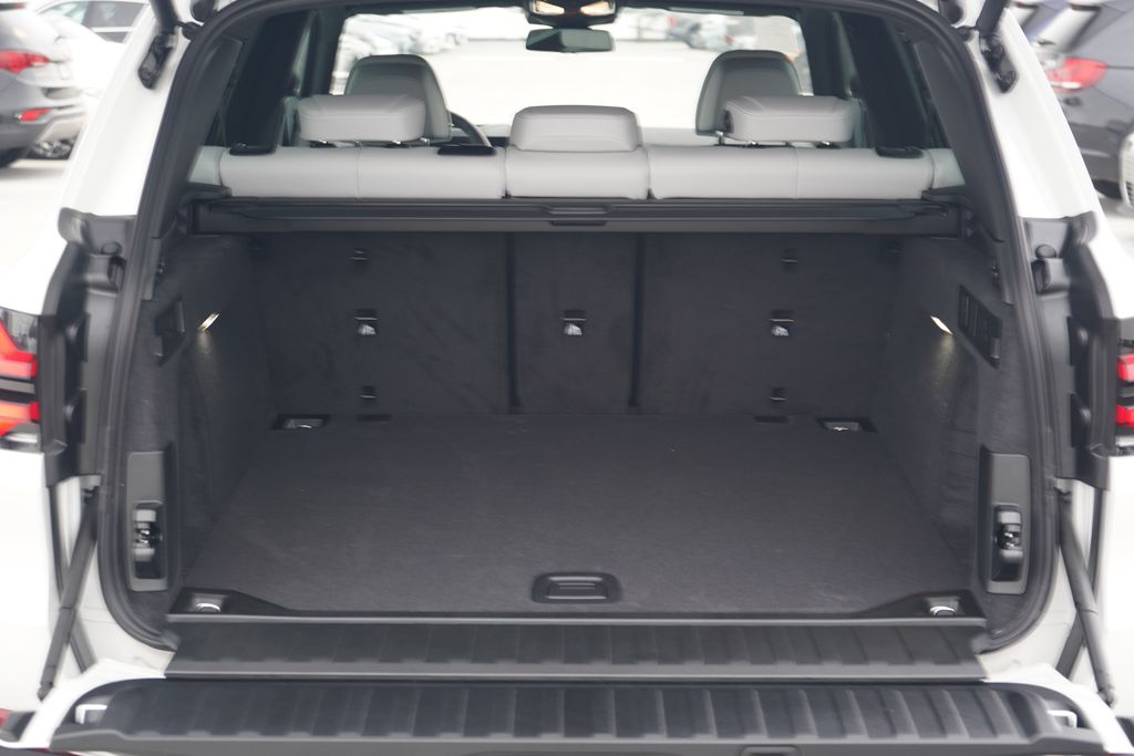 Thumbnail: 2026 BMW X5 - 20