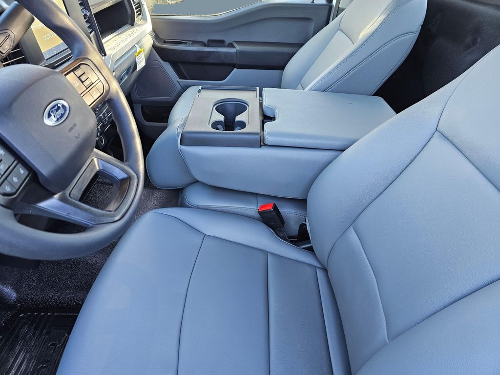 New 2025 White Ford XL image 19