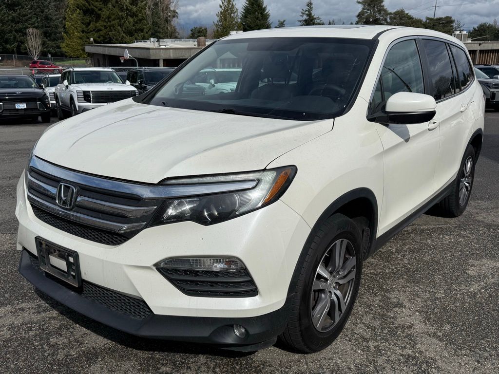 2018 Honda Pilot EX-L AWD with Navigation