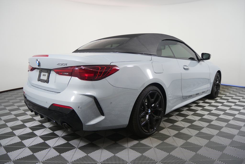 Thumbnail: 2025 BMW 4 Series - 3