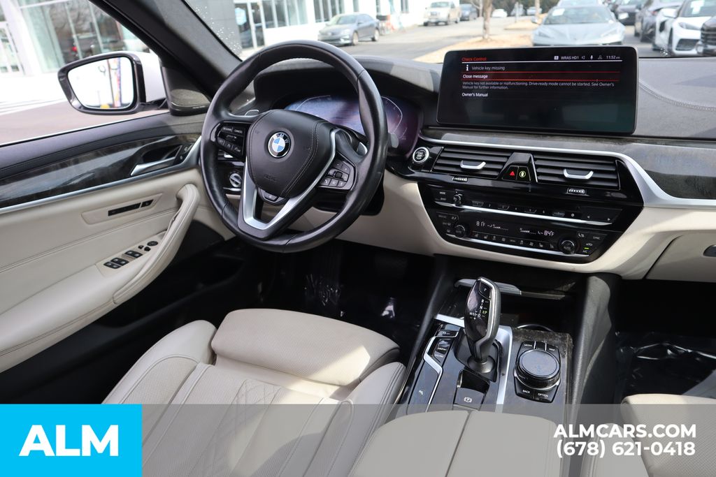 Used 2023 White BMW 540i xDrive image 27