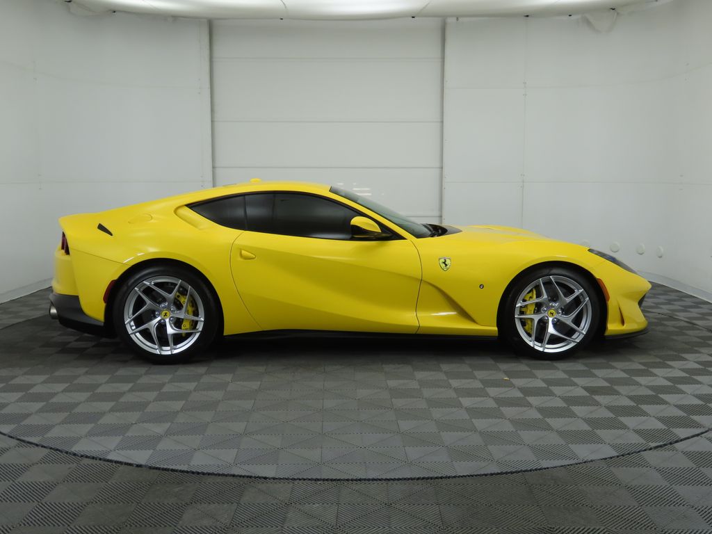 2019 Ferrari 812 Superfast 4