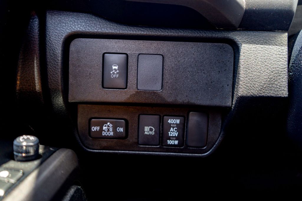 Used Car 2022 Toyota Tacoma  Trd Off-road For Sale Under $30,000 In Taylor, Texas