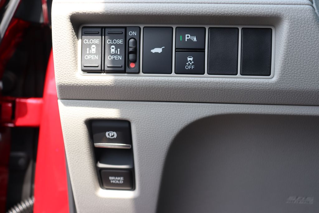 Thumbnail: 2026 Honda Odyssey - 32