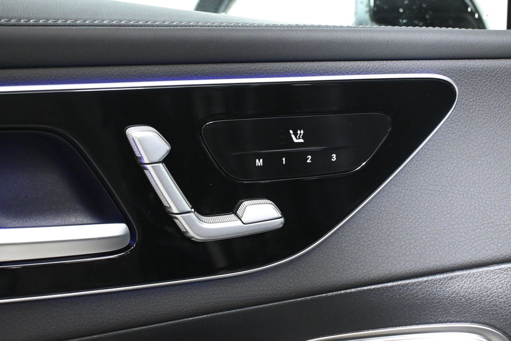 2025 Mercedes-Benz GLC 300 22