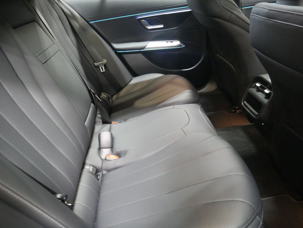 Thumbnail: 2026 Mercedes-Benz E-Class - 31