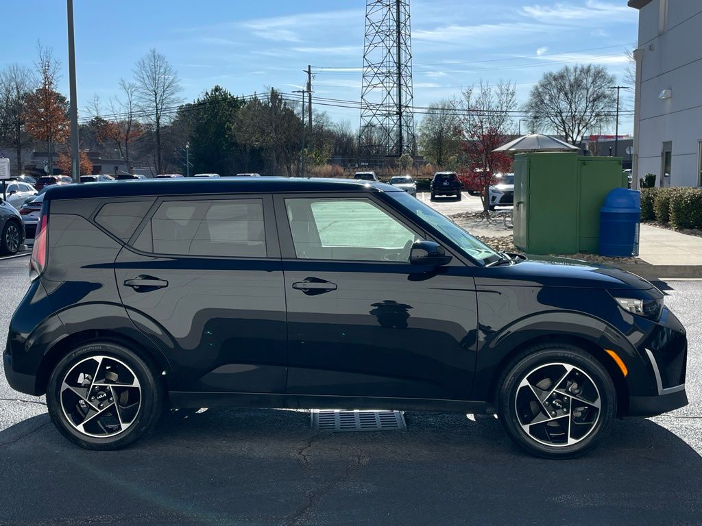 Thumbnail: 2023 Kia Soul - 7