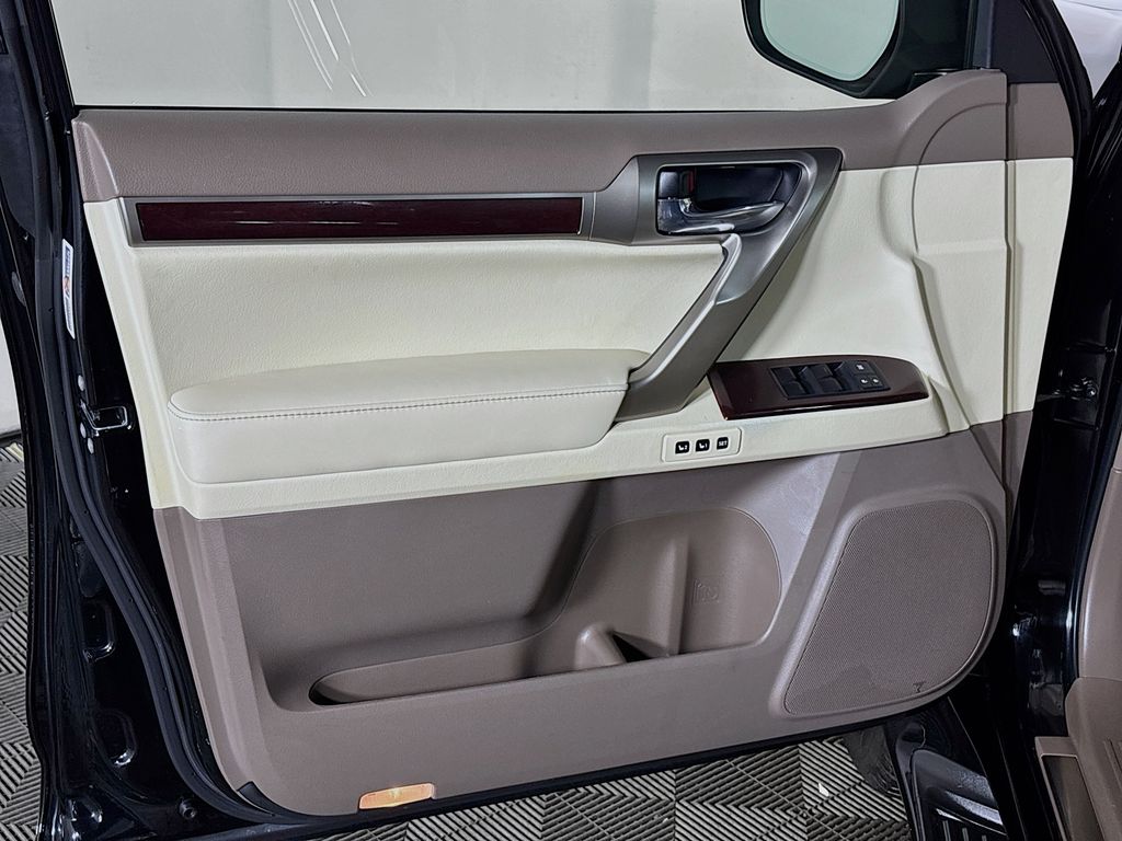2016 Lexus GX 460