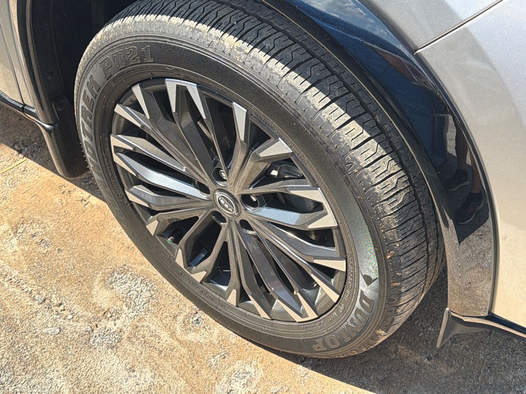 Used 2024 Gold Nissan Platinum image 11