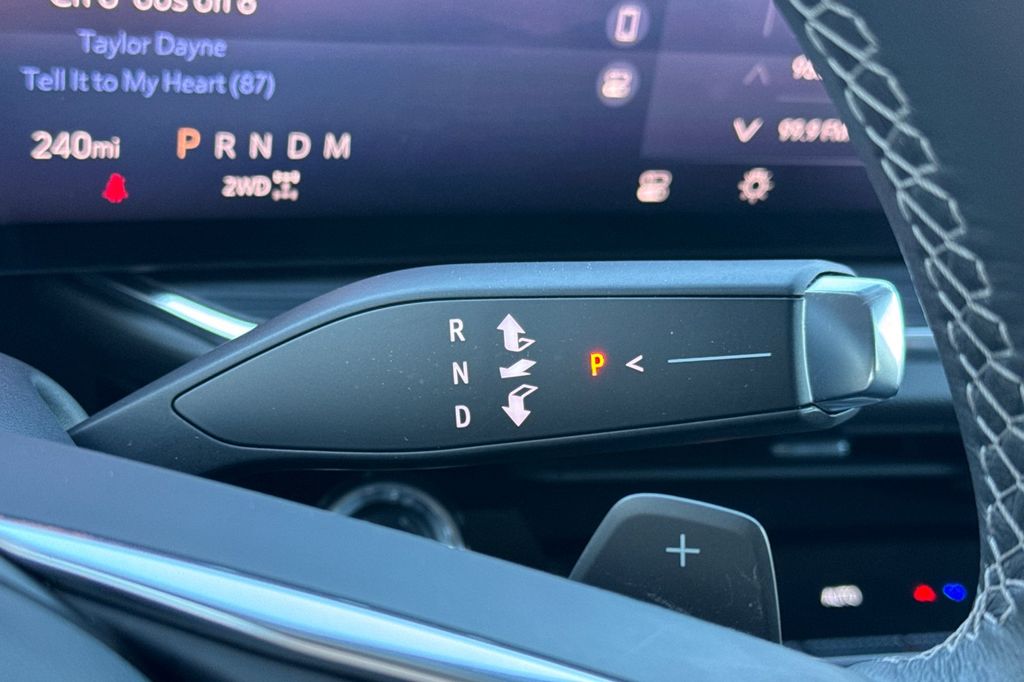 used 2025 Buick Envision car, priced at $28,955