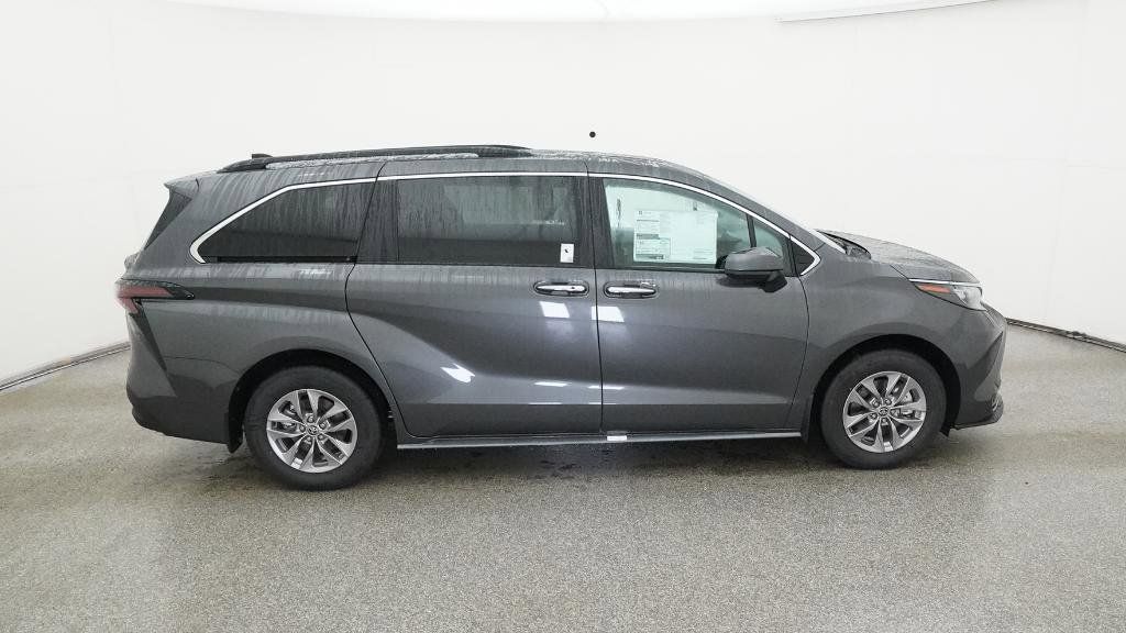Thumbnail: 2025 Toyota Sienna - 28