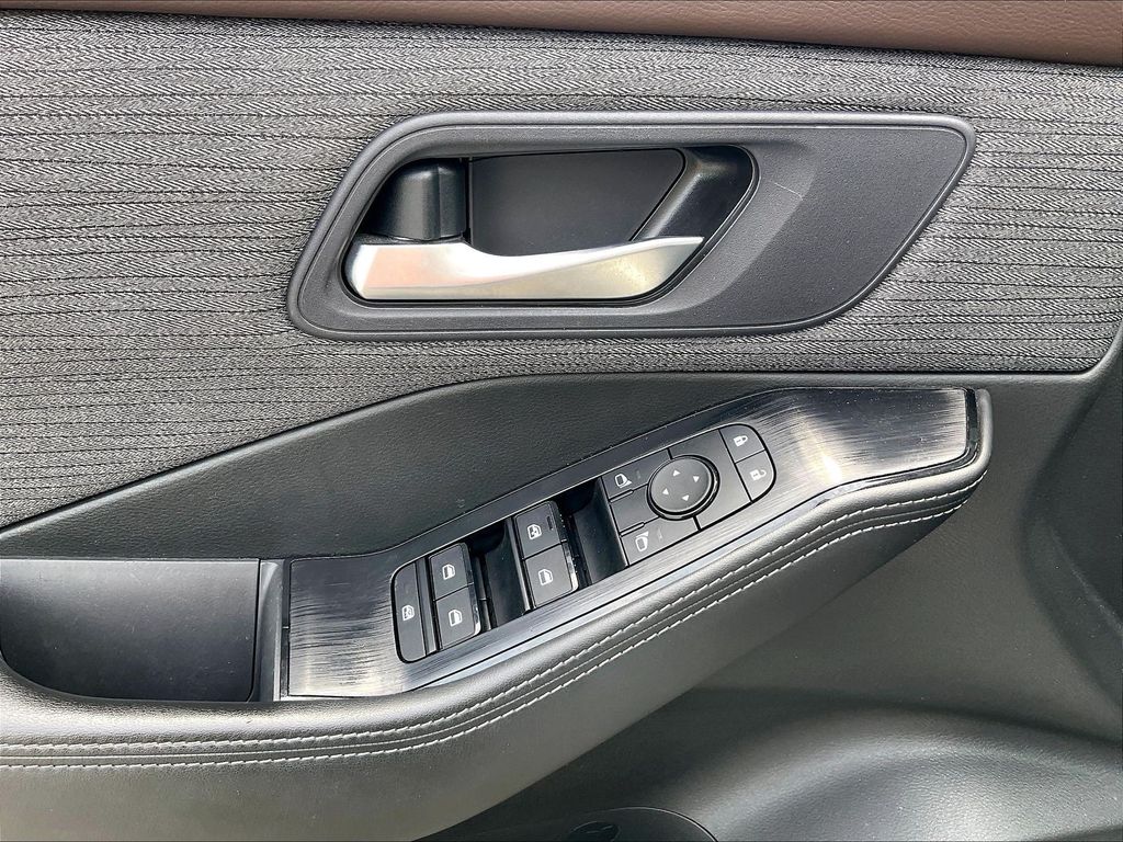 2023 Nissan Rogue — photo 37