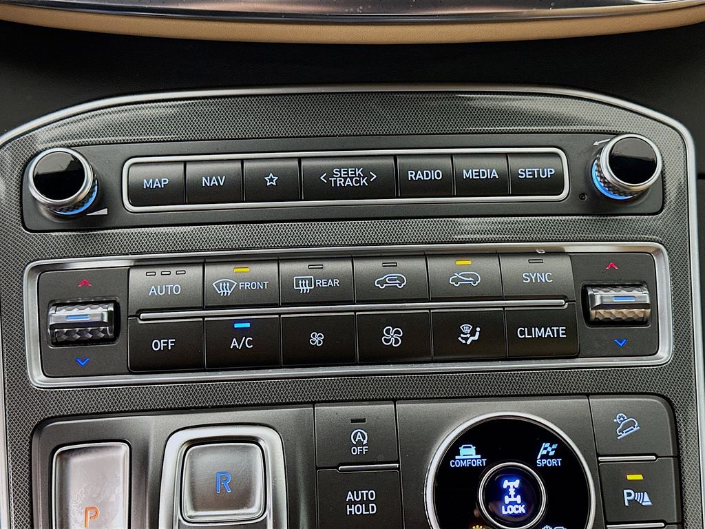 Thumbnail: 2023 Hyundai Santa Fe - 16