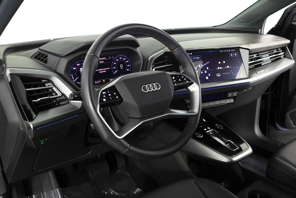 Thumbnail: 2023 Audi Q4 e-tron - 31