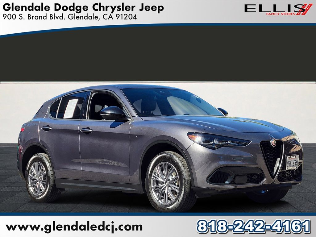 2024 Alfa Romeo Stelvio Sprint RWD