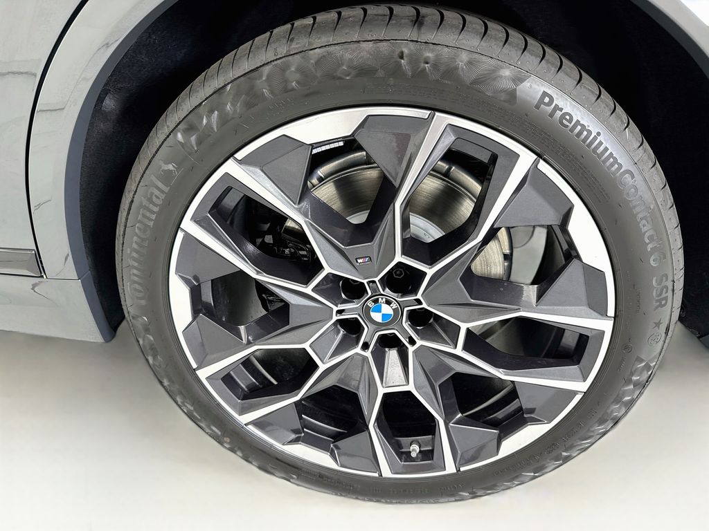Thumbnail: 2027 BMW X7 - 31