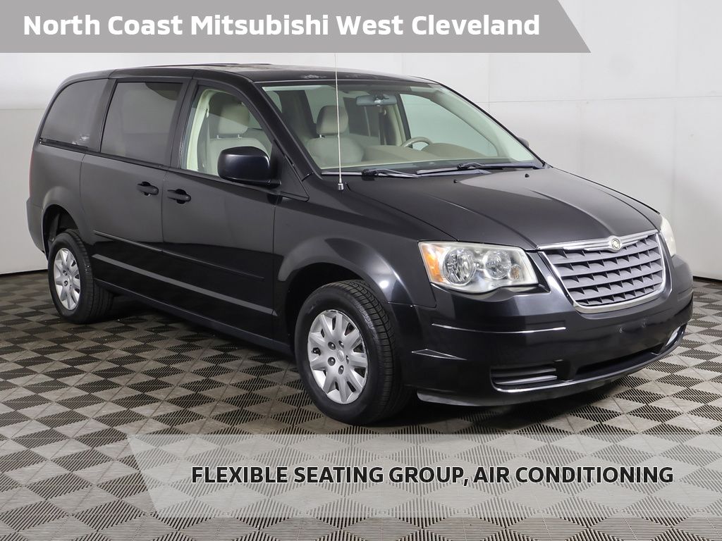 2008 Chrysler Town & Country LX