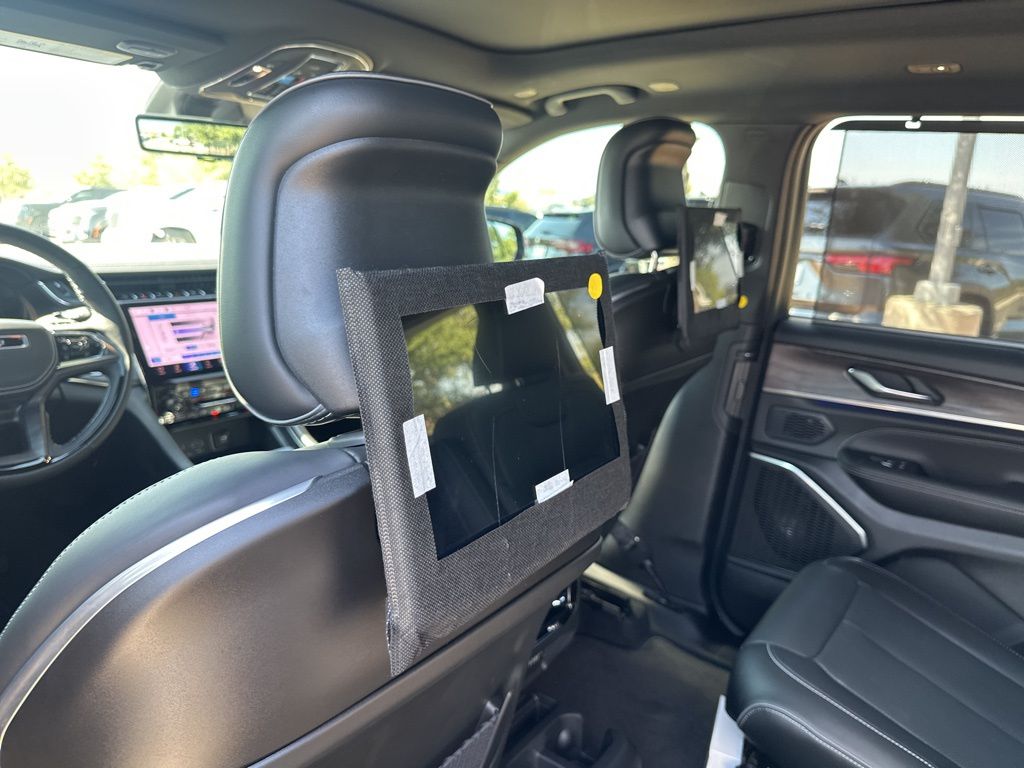 New Car 2025 Jeep Grand Cherokee L  Overland For Sale Under $70,000 In Austin, Texas