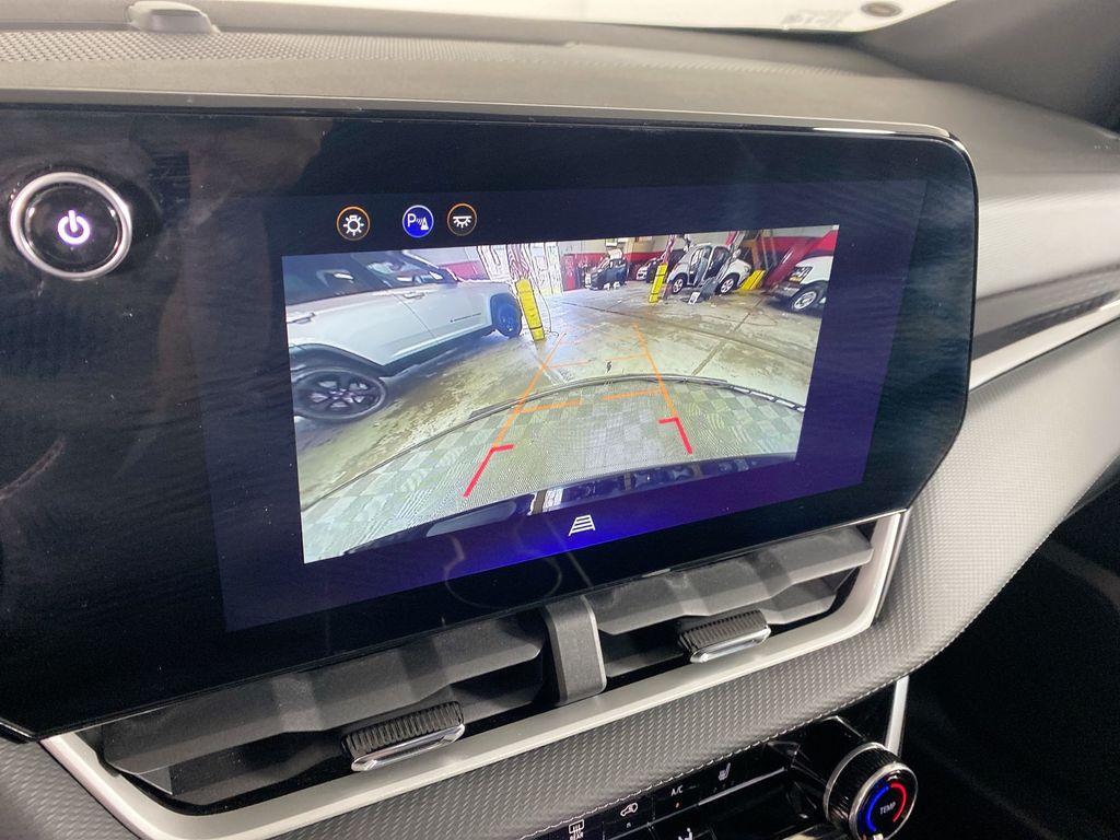 2025 Chevrolet Equinox LT photo