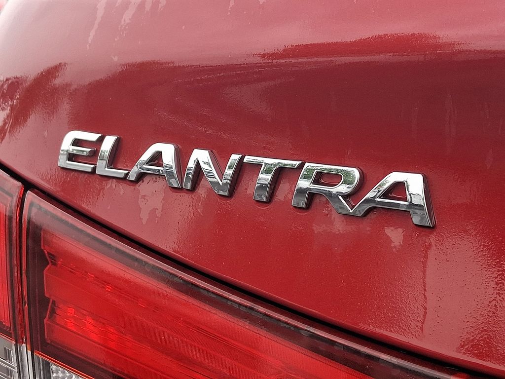 2016 Hyundai Elantra SE Red at Luther Ford