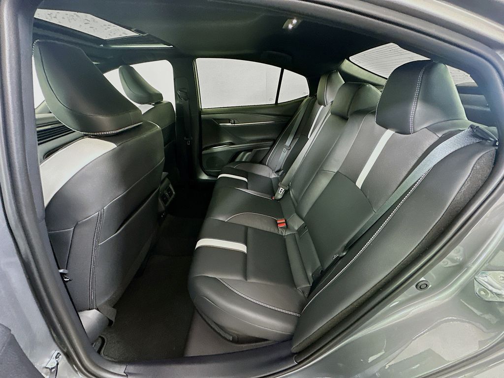 Thumbnail: 2025 Toyota Camry - 25