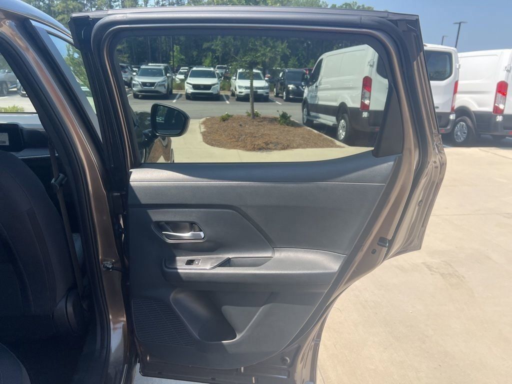2025 Canyon Bronze Metallic Nissan Kicks SV FWD SUV
