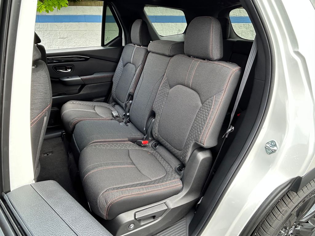 2025 Honda Pilot Sport 17