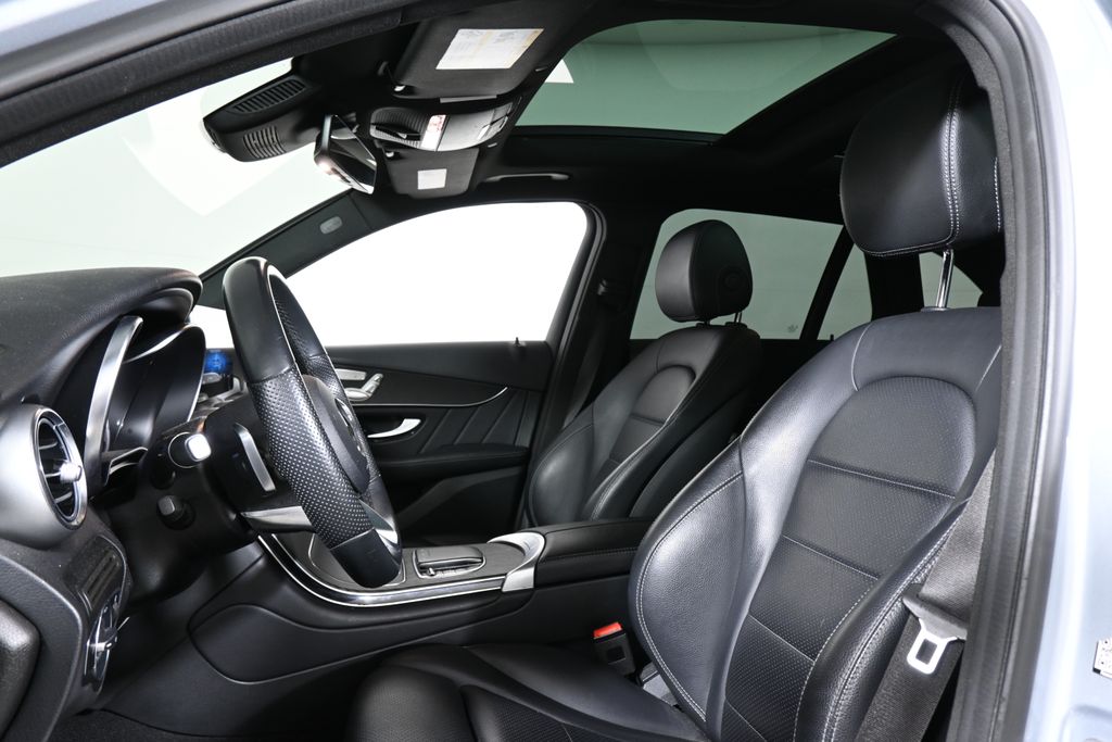 Thumbnail: 2022 Mercedes-Benz GLC - 5