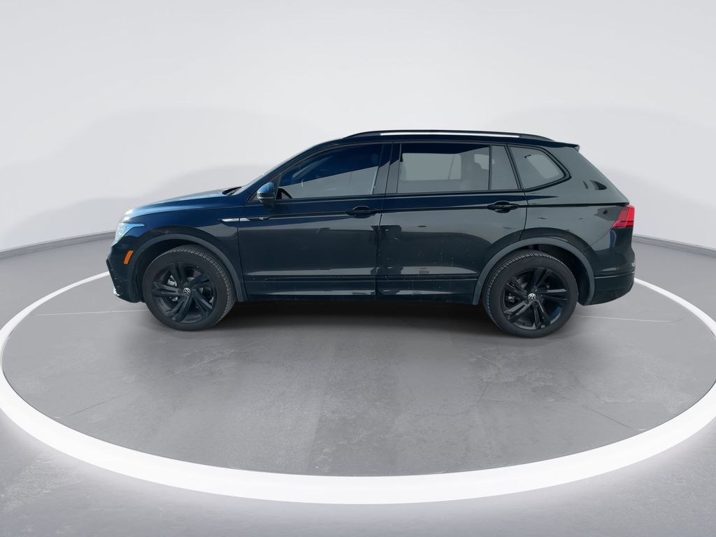 2024 Volkswagen Tiguan SE R-Line Black 5