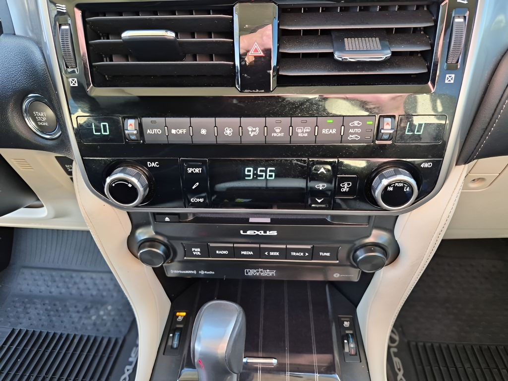 Used 2023 White Lexus 460 Luxury image 41