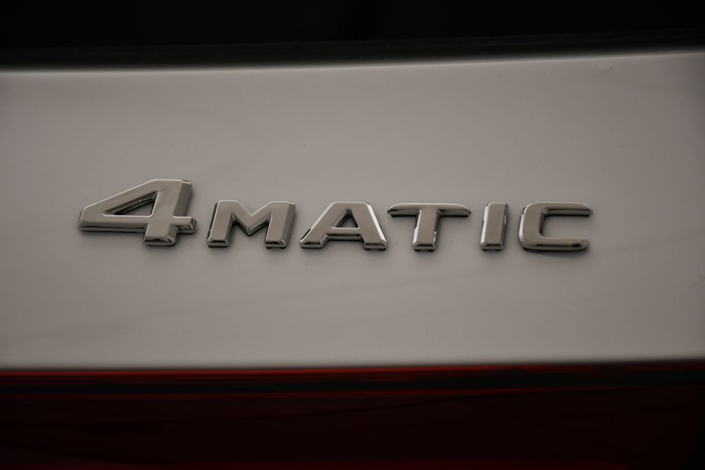 Thumbnail: 2026 Mercedes-Benz GLE - 10