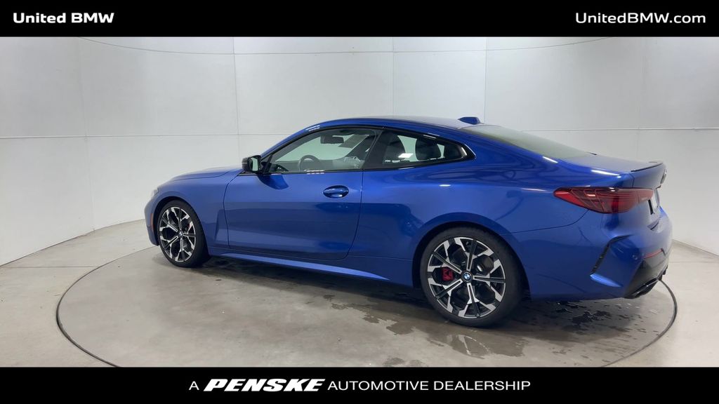 Thumbnail: 2025 BMW 4 Series - 6
