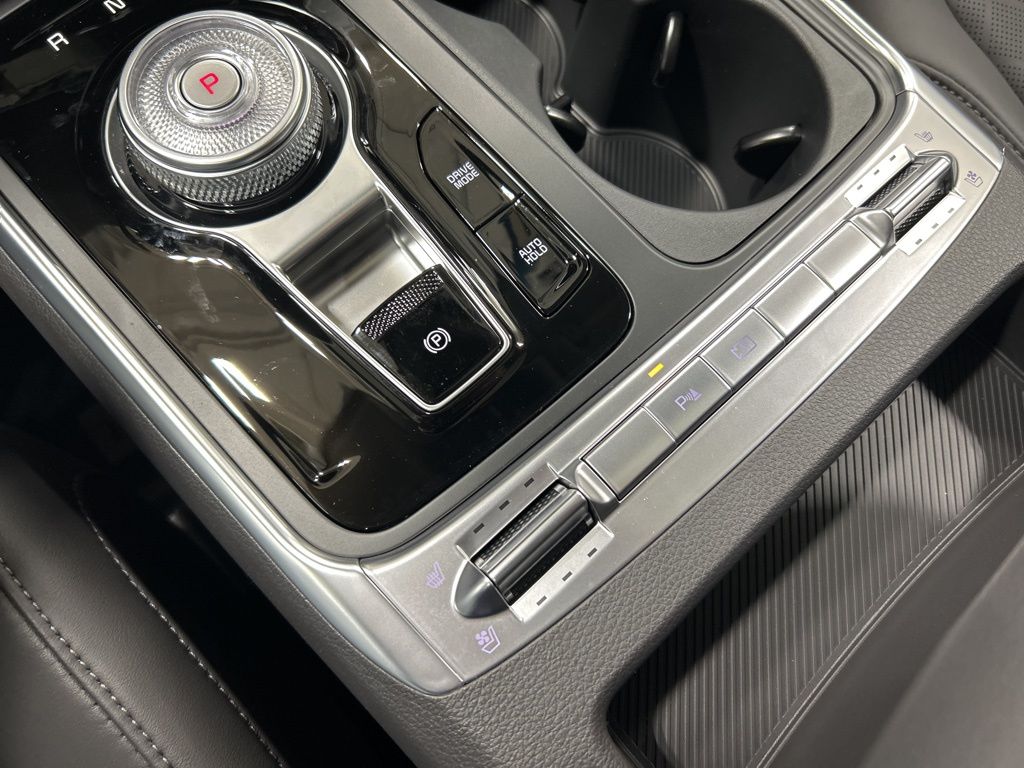 new 2026 Kia Carnival Hybrid car, priced at $1,164,713