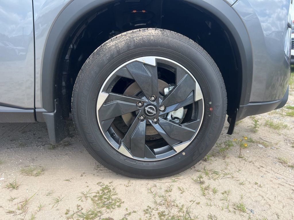 2025 Gun Metallic Nissan Rogue SV FWD SUV