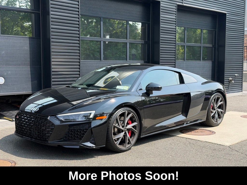 Mythos Black Metallic 2023 Audi R8 Coupe Rear-Wheel Drive 7-Speed Automatic