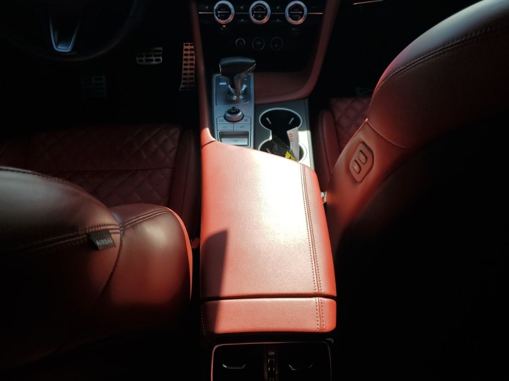 Used Car 2022 Genesis G70  3.3t Launch Edition For Sale Under $35,000 In Austin, Texas