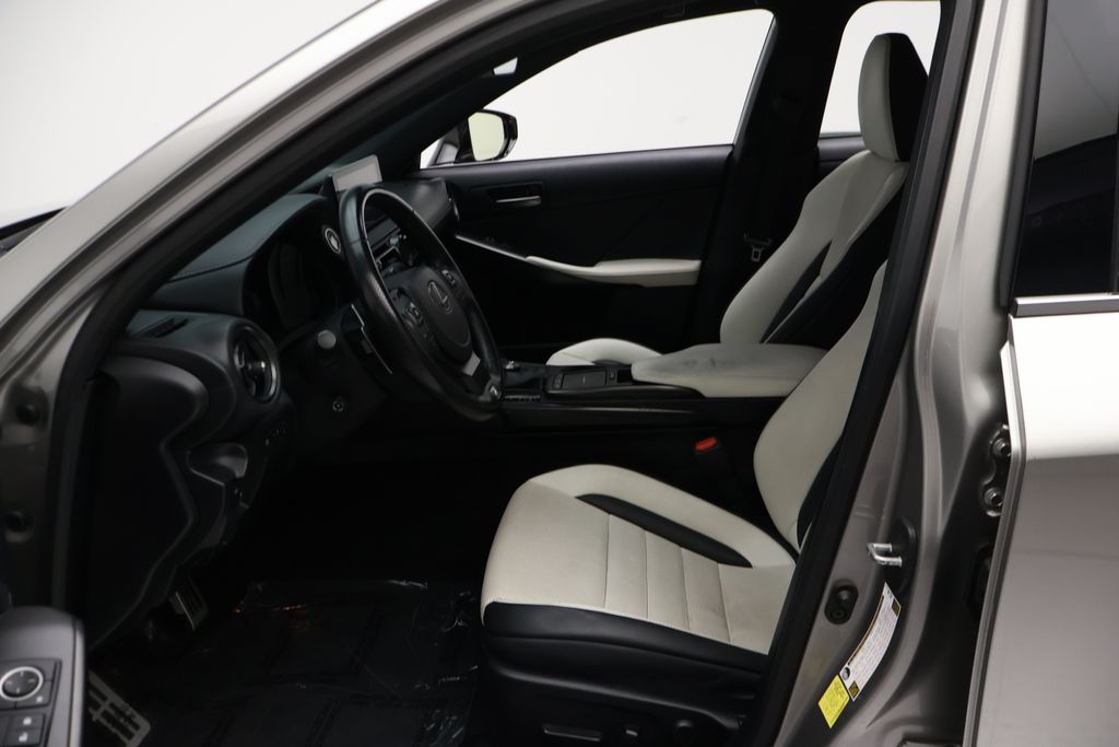 Thumbnail: 2023 Lexus IS - 14